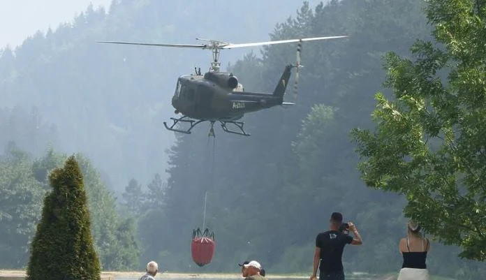 Srušio se helikopter Oružanih snaga BiH u Jablaničko jezero, povrijeđen jedan član posade (VIDEO)