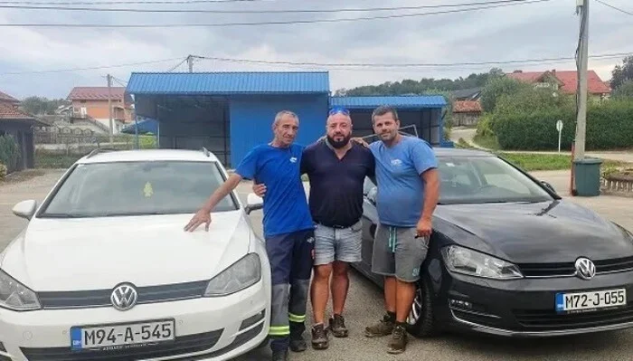 Direktor firme u BiH dvojici radnika poklonio automobile