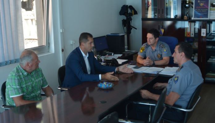 Ministar unutrašnjih poslova ZDK Emir Vračo i  policijski komesar Admir Gazić posjetili Policijsku stanicu Kakanj