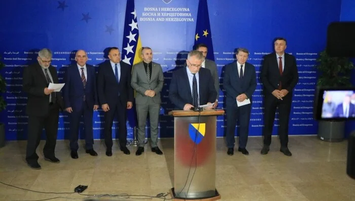 Državni zastupnici potpisuju apelaciju Ustavnom sudu BiH zbog nastavnog plana RS-a