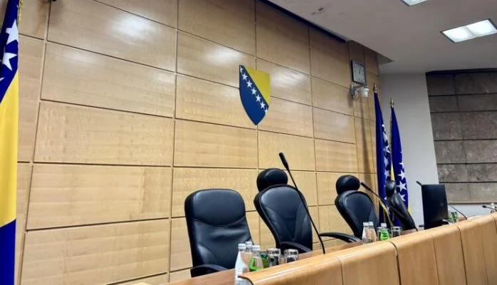 HDZ “ruši” neradnu nedjelju, trgovci spremaju brutalan odgovor Parlament FBiH