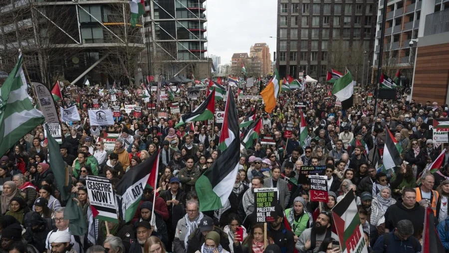 Hiljade ljudi na maršu u Londonu: Pozvali na prekid vatre u Gazi i obustavu prodaje oružja Izraelu