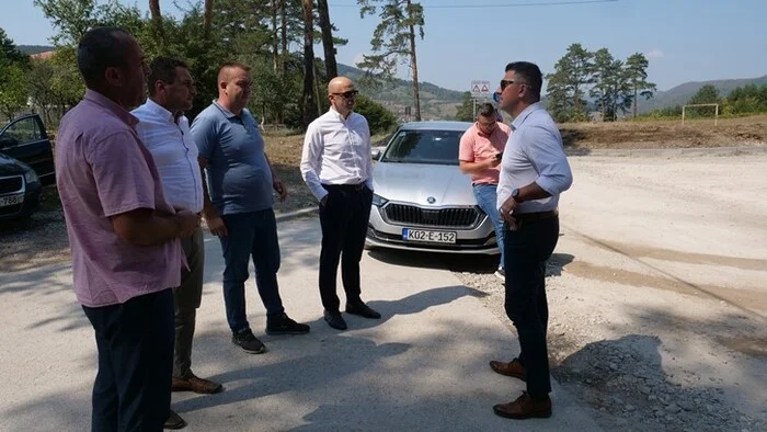 Premijer Pivić i ministar Šabani posjetili gradilište na regionalnoj cesti u Arnautima