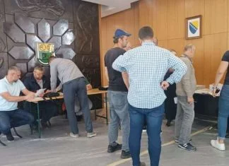 Počelo ponovno brojanje glasova sa nekoliko biračkih mjesta za gradonačelnika i Vijeće Zenice
