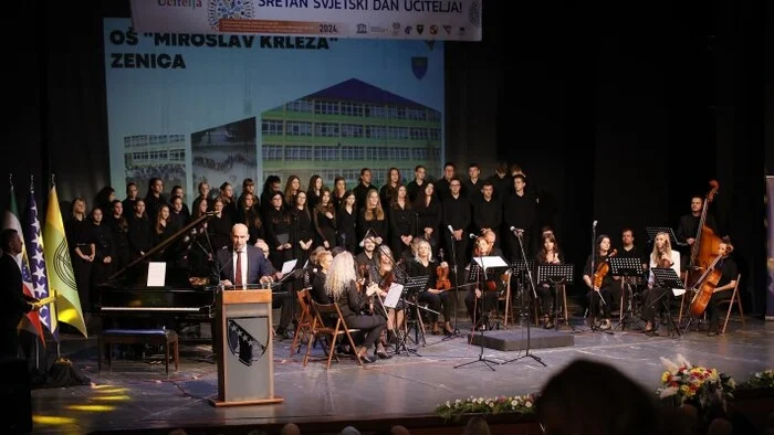 U Zenici svečano obilježen Svjetski dan učitelja (FOTO)