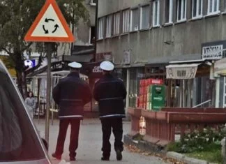 Saobraćajna nesreća u zeničkom naselju Crkvice, povrijeđeno dijete Policija, Crkvice