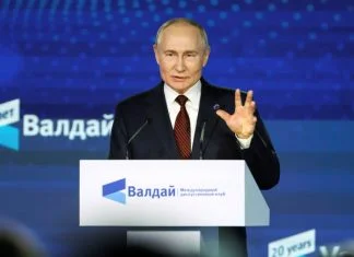 Putin čestitao Trumpu i poručio da je spreman razgovarati
