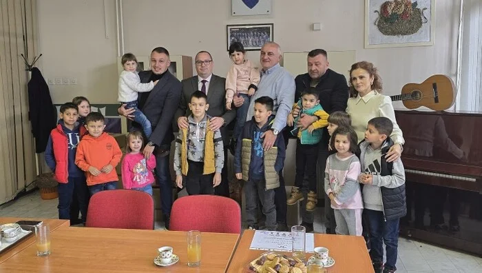 Ministar Sirovica i predstavnici boračkih organizacija darovali štićenike “Dom porodice” Zenica