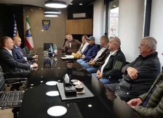 Premijer Pivić i ministar Čajić razgovarali s predstavnicima Udruženja poljoprivrednika o planovima poticaja u 2025. godini