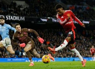 Manchester United u preokretu slavio u gradskom derbiju protiv Cityja (VIDEO) 1000037341