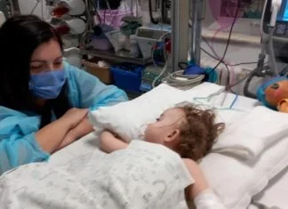 Djeca sa cističnom fibrozom do šest godina života u FBiH prepuštena na milost neosjetljive vlasti Selma Demirovič Sa Kćerkicom Iman
