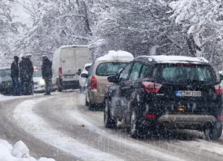 Zastoj Saobraćaj Snijeg