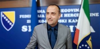 Nebojša Nikolić