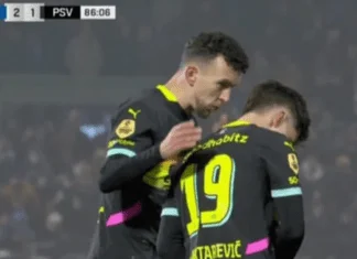 Bajraktarević debitovao za PSV u šokantnom porazu Električara, Perišić mu davao upute Polish 20250118 193118961