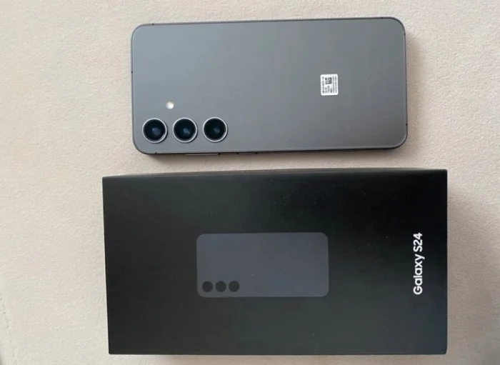Putem platforme OLX kupio “Samsung Galaxy S24”, pa utvrdio da se radi o kopiji uređaja
