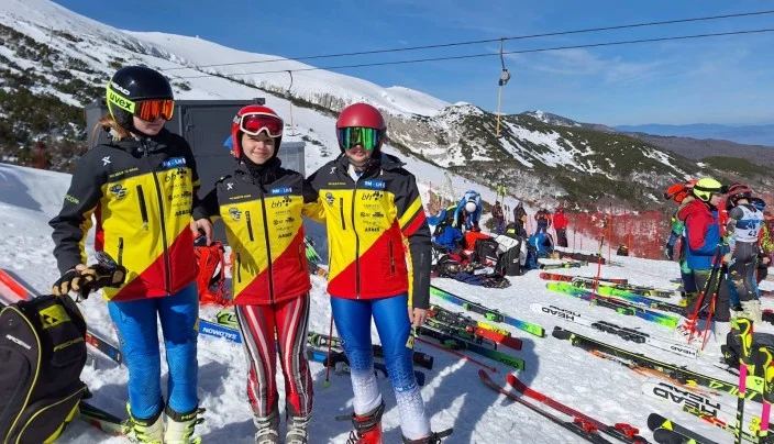 Ski klub “ZE-2010” briljirao na FIS CHI CUP 2025