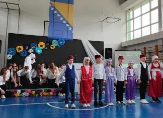 Svečanim programom povodom Dana nezavisnosti BiH otvorena sala u zeničkoj školi (FOTO) OŠ OŠ Ahmed Muradbegović