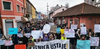 Protesti Zenica Ustaje