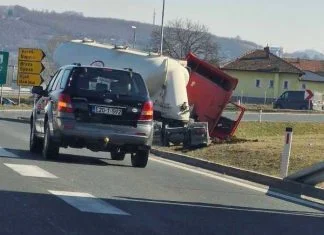 Saobraćajna na autoputu A-1, smjer Zenica – Sarajevo Saobracajna Podlugovi
