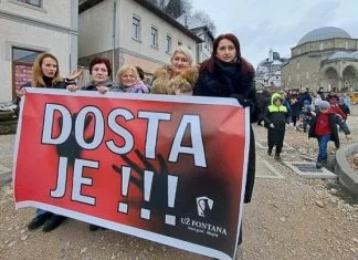 Žene i djeca u Maglaju hodali za žrtve femicida i tražili konkretne mjere