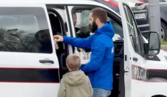 Volonteri Fokusa iz Zenice donijeli radost postačima na ulicama (VIDEO)