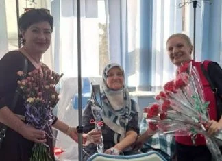 Članice Udruženja “Život” uljepšale Dan žena pacijenticama i medicinskom osoblju u KBZE 8. Mart UG Život
