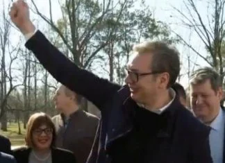 Ljudi u Vojvodini izviždali Vučića, on odgovorio: Mene ljudi vole, to je čudo (VIDEO) Aleksandar Vučić