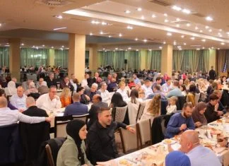 Održan 25. Tradicionalni iftar za privrednike Muftiluka zeničkog (FOTO) Iftar