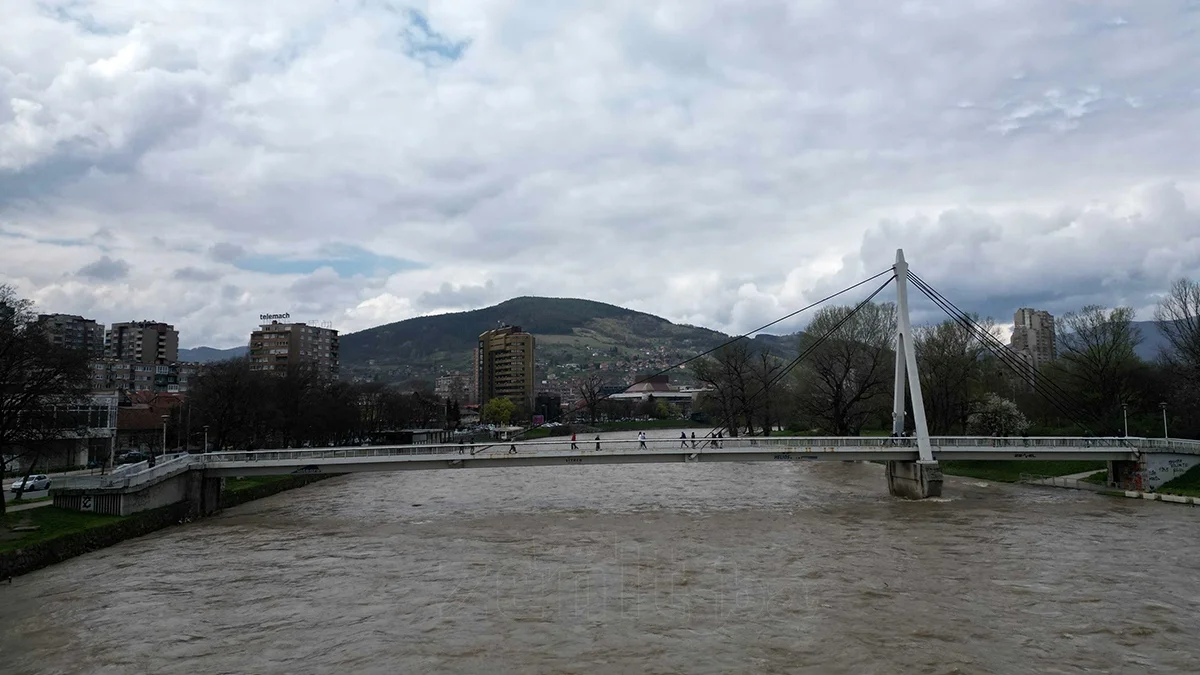 Rijeke na području ZDK povukle se u korita, radi se samo nužna sanacija odrona i klizišta Zenica, Rijeka Bosna