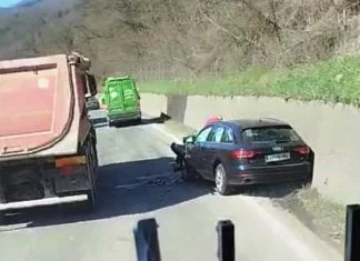 Saobraćajna nesreća kod Topčić Polja: Obustavljen saobraćaj na magistralnom putu M-17 (VIDEO)