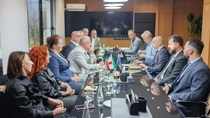 Sastanak Premijera I Ministra Sa Rukovodstvom UNZE