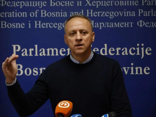 Aliefendic O Prekinutoj Sjednici Vecina U Parlamentu Fbih Vise Ne Postoji Image 8 680f8b7f91dfb