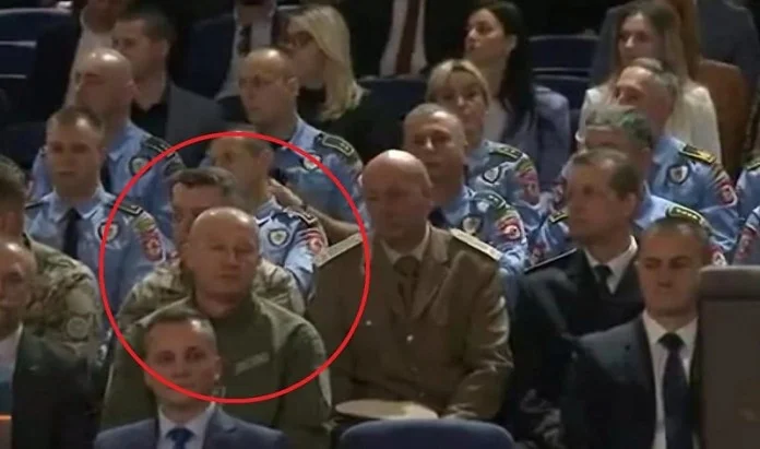 Šta radi komandant specijalaca MUP-a ZDK na proslavi dana Policije RS s Dodikom u prvom redu?