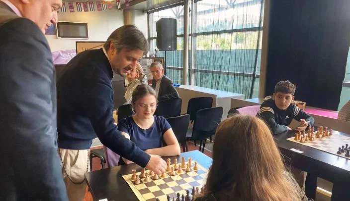 Održan memorijalni šahovski turnir u znak sjećanja na Husejina Smajlovića (FOTO)