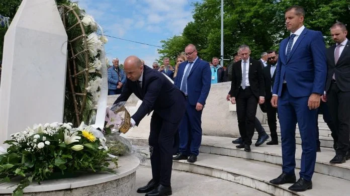 Dan Zlatnih Ljiljana U Kaknju