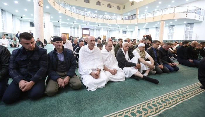 Ispraćaj Prve Grupe Hadžija