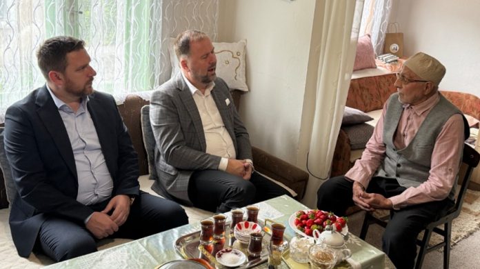 Muftija Dizdarević I Glavni Imam Kobilica Posjetili Hadži