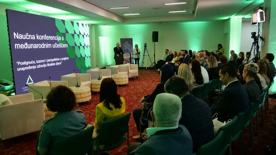 Premijer Pivić i ministri na konferenciji INZ-a: Djeci i mladima osigurati sigurno, poticajno i zdravo okruženje Premijer Pivić I Ministri Na Konferenciji INZ A