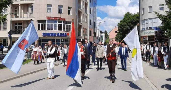 Prijedor, Defile