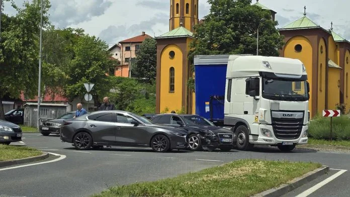 Saobraćajna Nesreća U Zenici