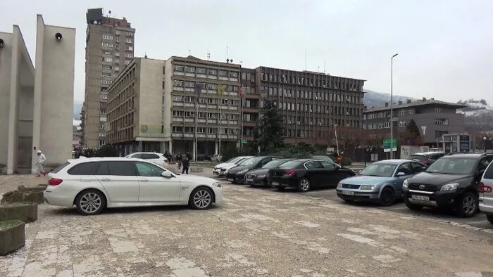 Gradsko vijeće Zenice podržalo izgranju javne podzemne garaže na Trgu BiH Trg BiH