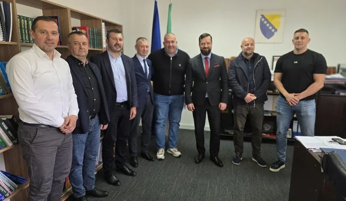 Više od 460.000 KM za podršku sportskim klubovima u ZDK iz Zavidovića, Žepča i Usore (FOTO)