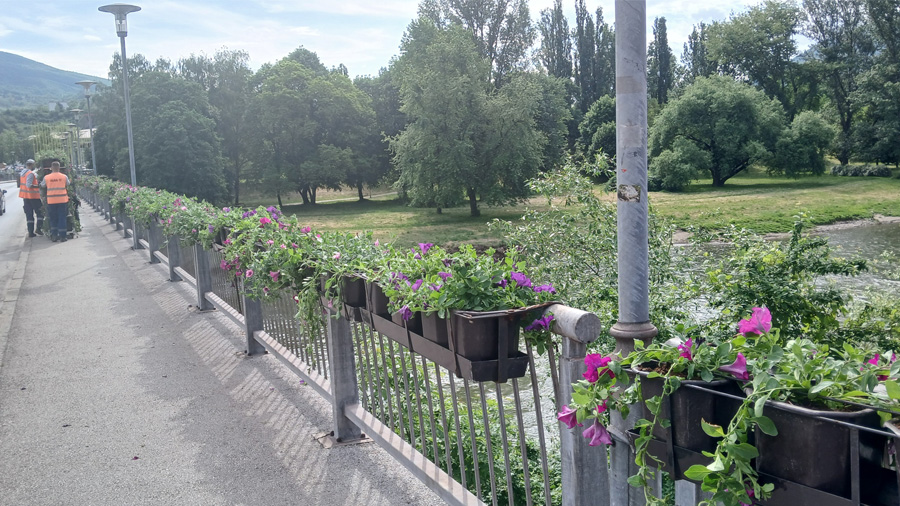 Ukrašeni Mostovi U Zenici