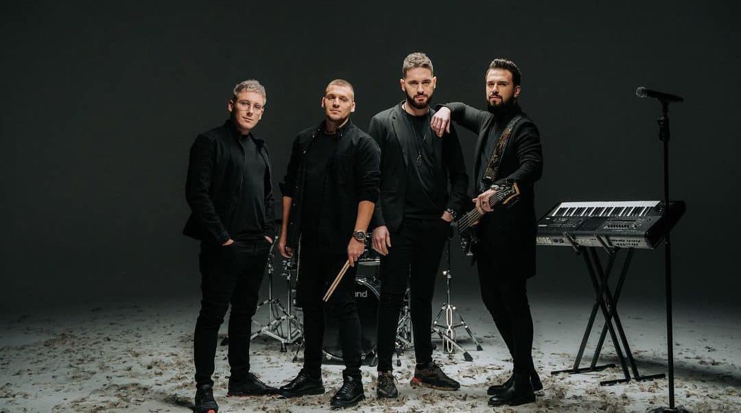 Collapse Band