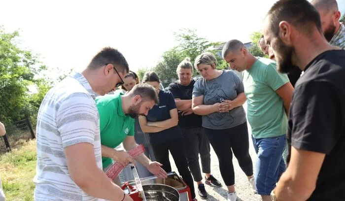 Završena podjela opreme u okviru projekta “Pčelarstvo i ruralni razvoj” (FOTO)