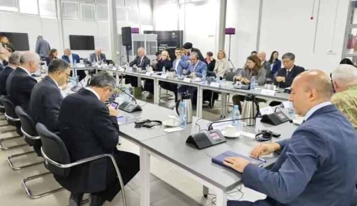 Na sastanak PIC-a dolaze stranke Trojke, HDZ i opozicija iz RS-a