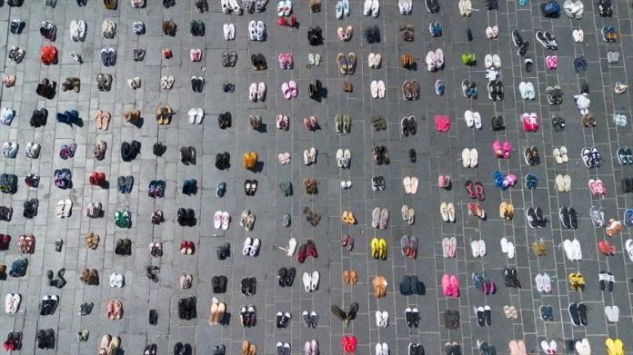 Hiljade Cipela Za Palestinsku Djecu