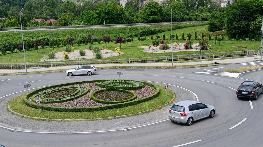 U Zenici uređene zelene površine Kružni Tok Radakovo Babina Rijeka