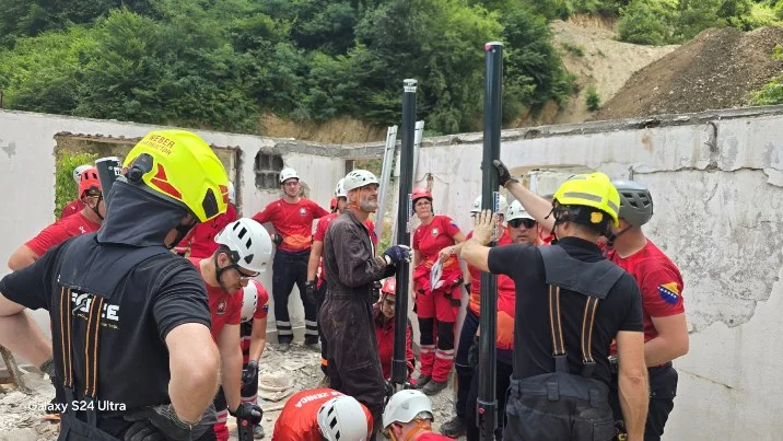 Održana obuka USAR tima sa novonabavljenom opremom za spašavanje iz ruševina (FOTO)