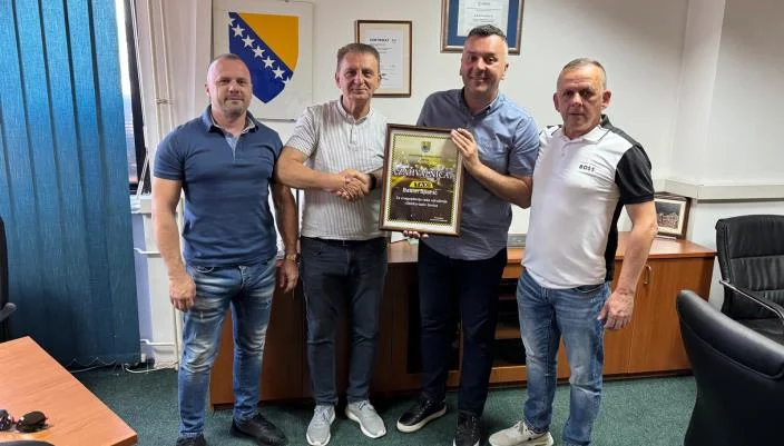 Kantonalna inspekcija značajno doprinijela suzbijanju nelegalnog taksi prijevoza na području Grada Zenica